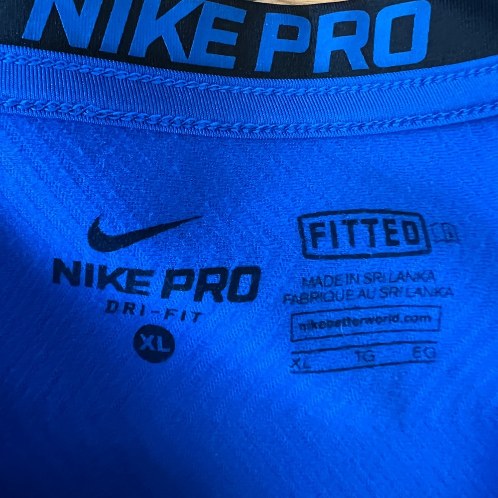 Nike Pro dri fit fitted long sleeve activewear top - Picture 3 of 4